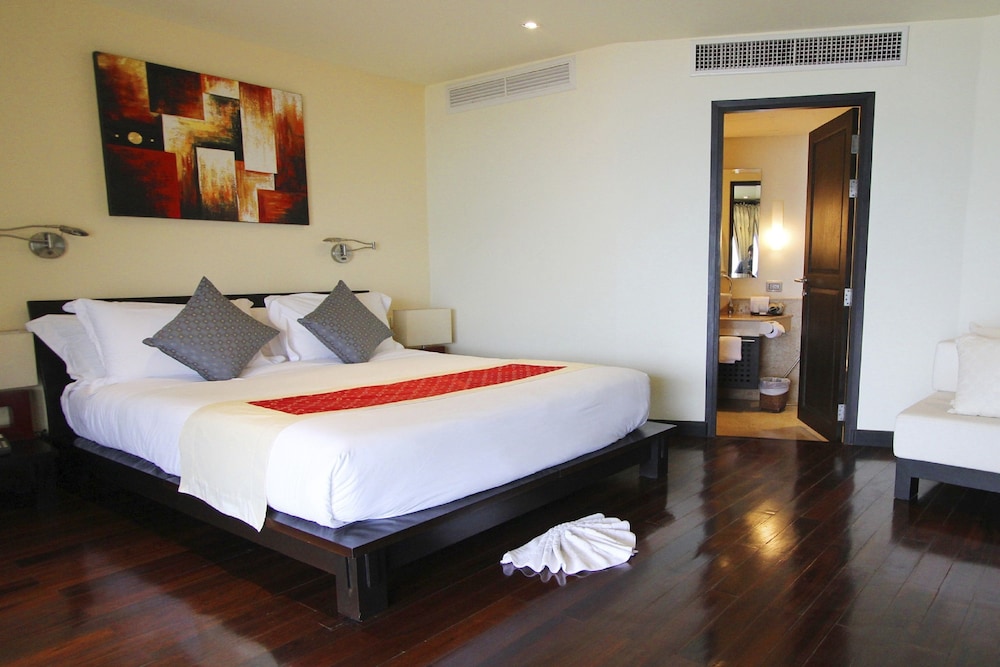 Indochine Resort Villas 27/85