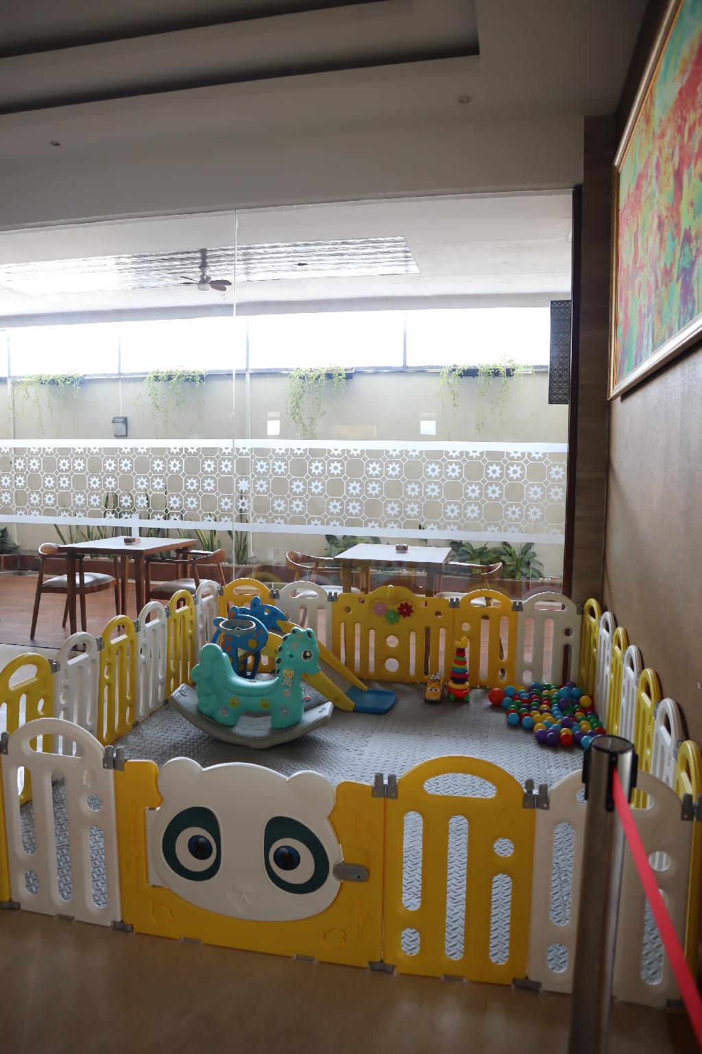 Lynn Hotel Mojokerto 27/28