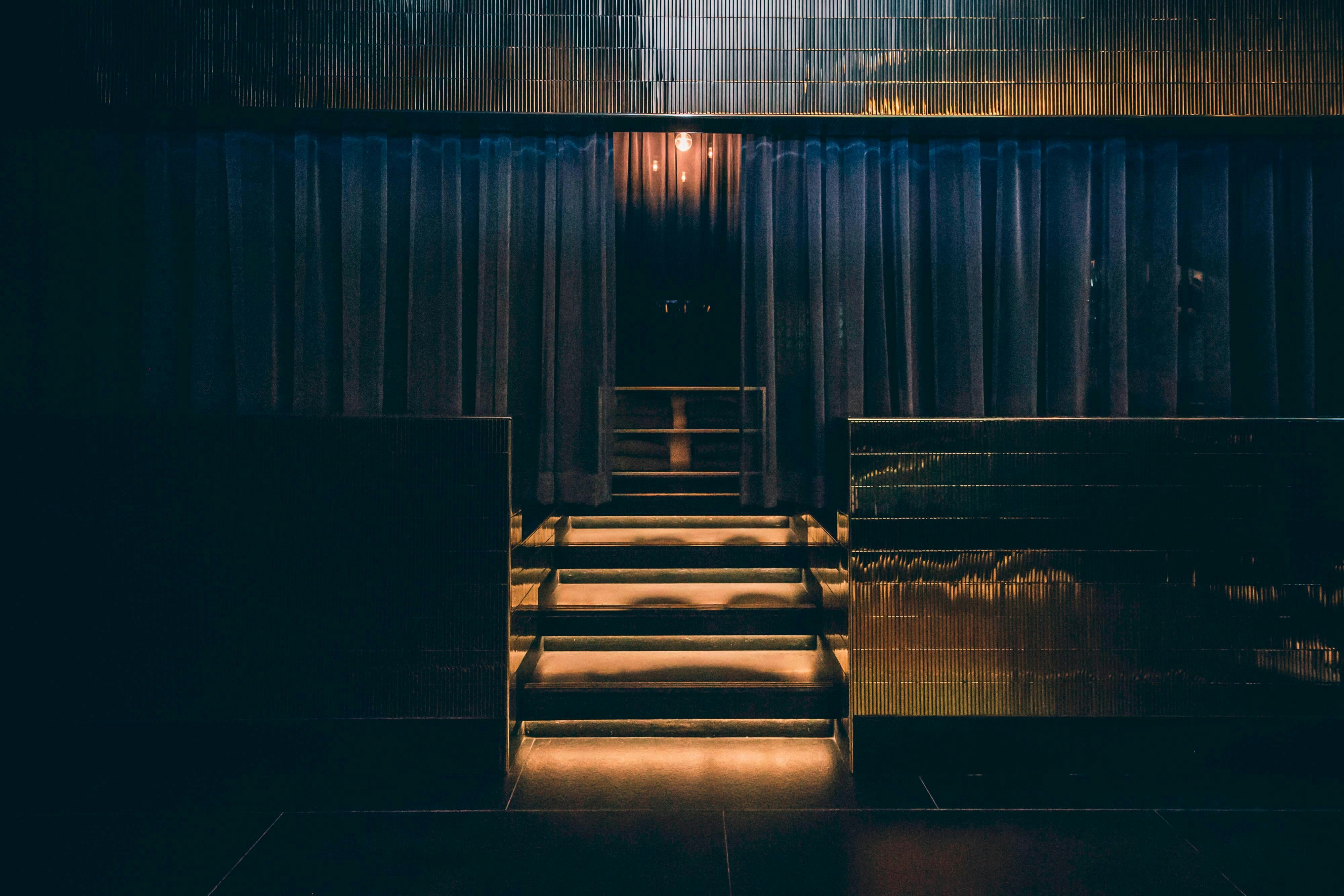 Roomers Munich, Autograph Collection 22/56