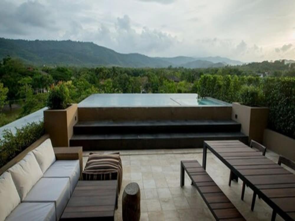 Atta Lakeside Resort Suite 77/81