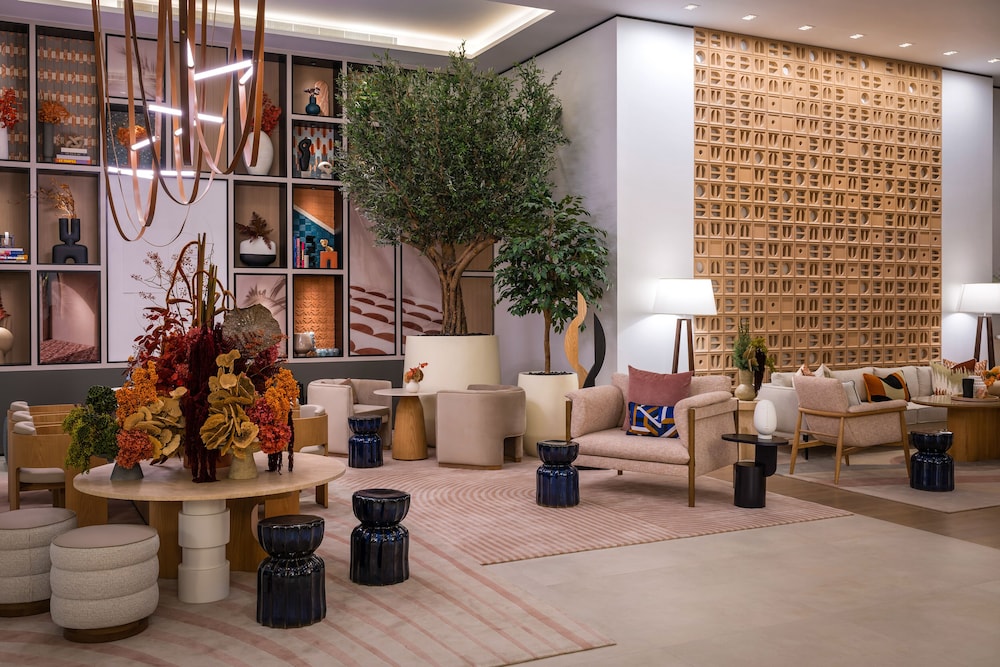 Vida Dubai Marina Yacht Club 50/68