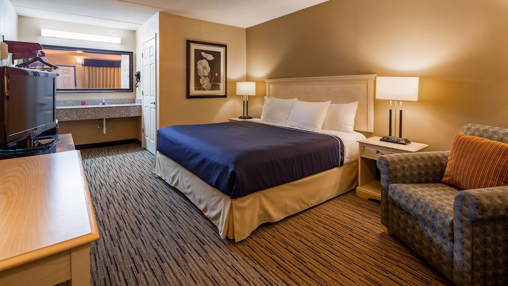 Surestay Hotel By Best Western Tupelo North 14/28