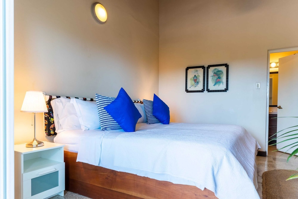 Nianna Coral Bay Splendid Townhouse 4/50