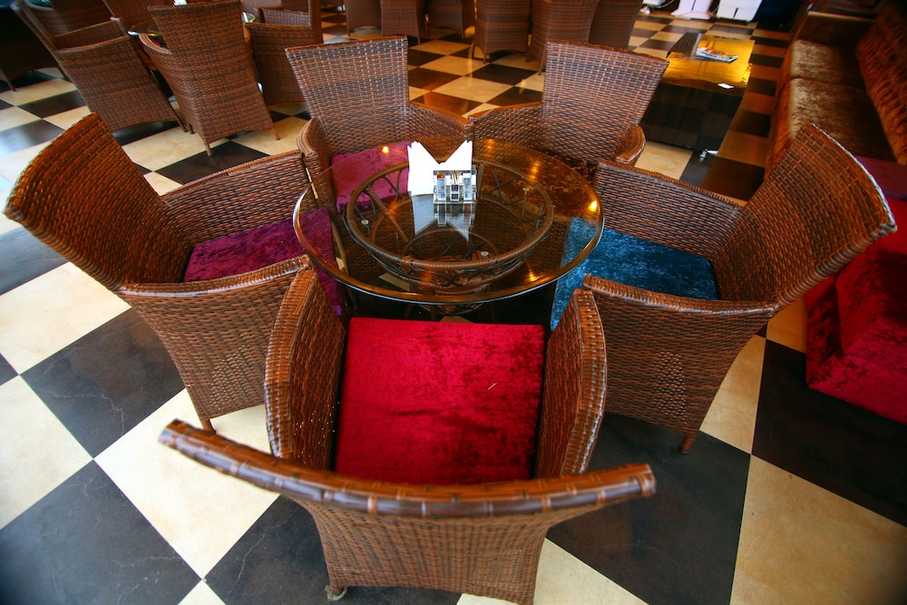 Hotel Gharonda 18/22