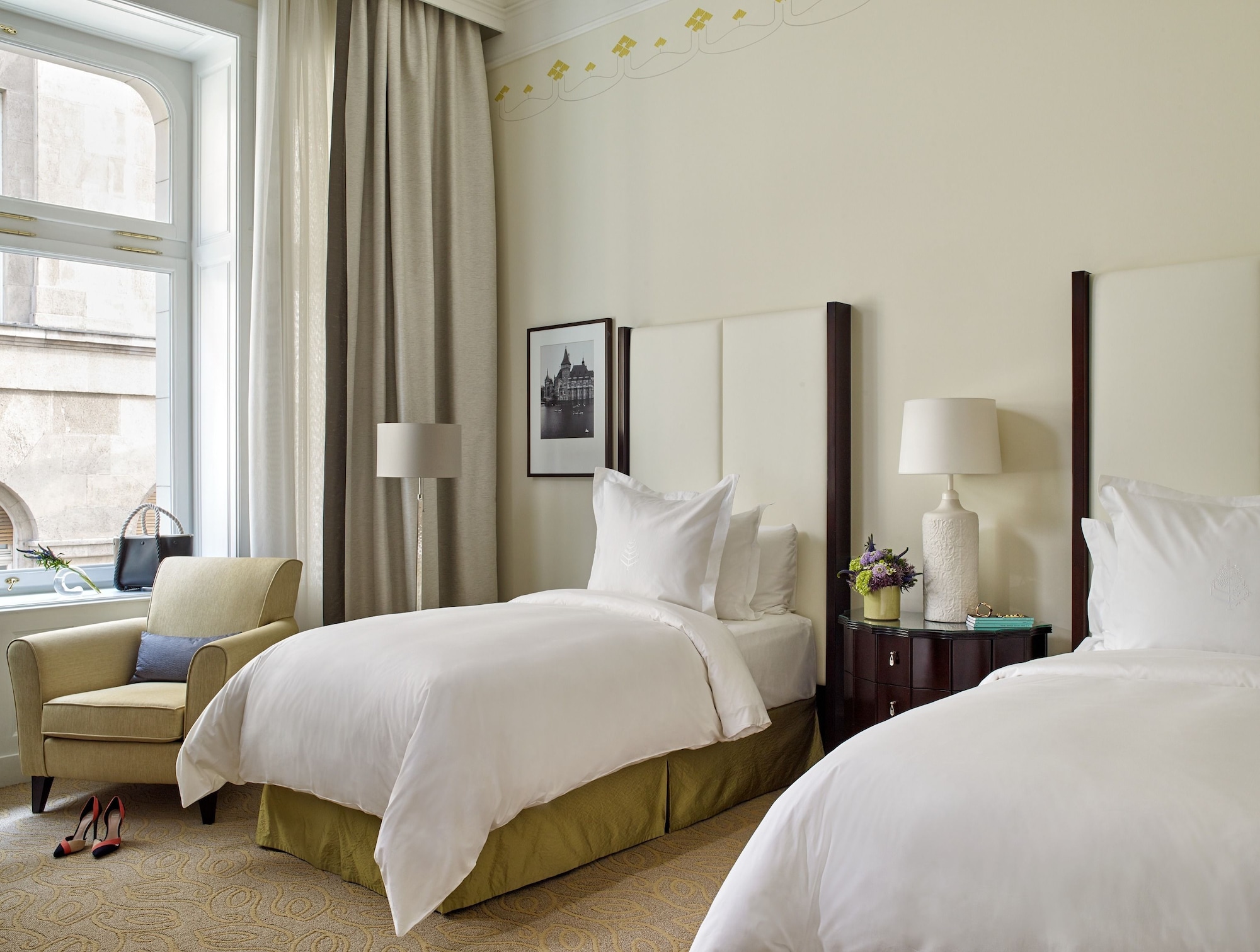 GRESHAM, TWIN BEDS