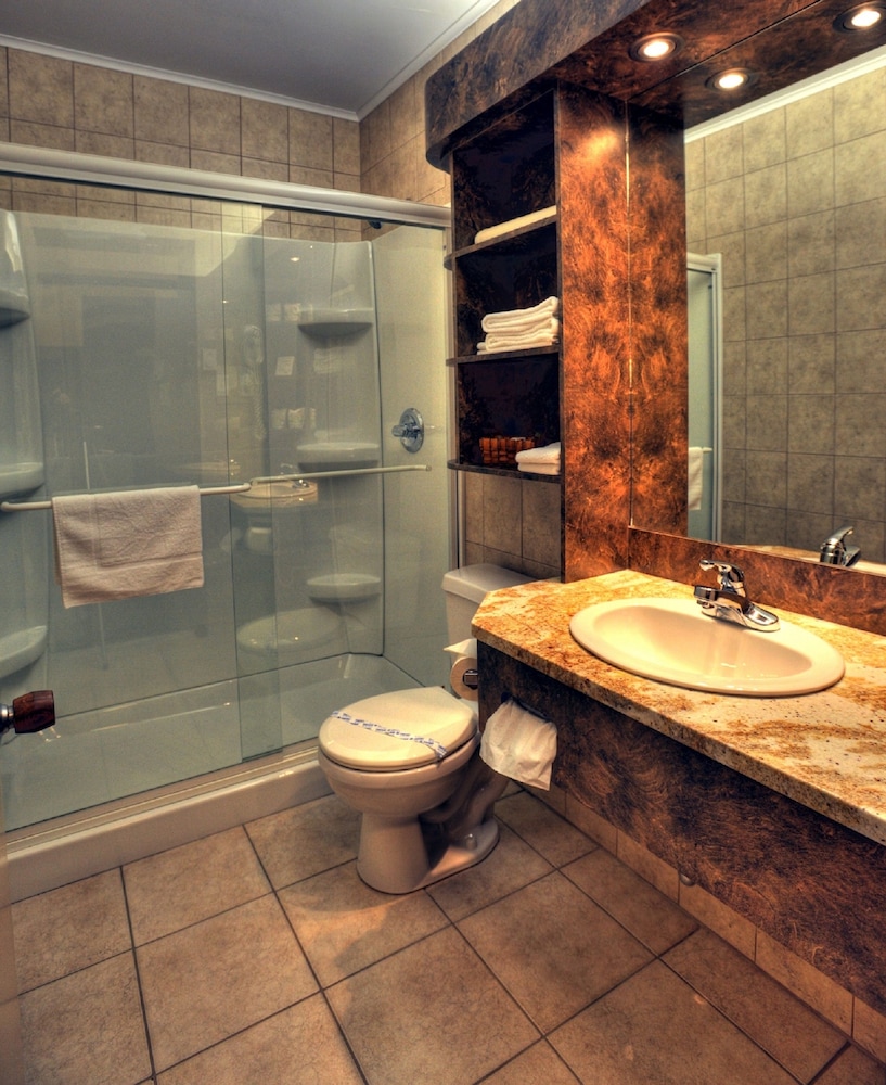 L'escale Hotel Suites 10/55