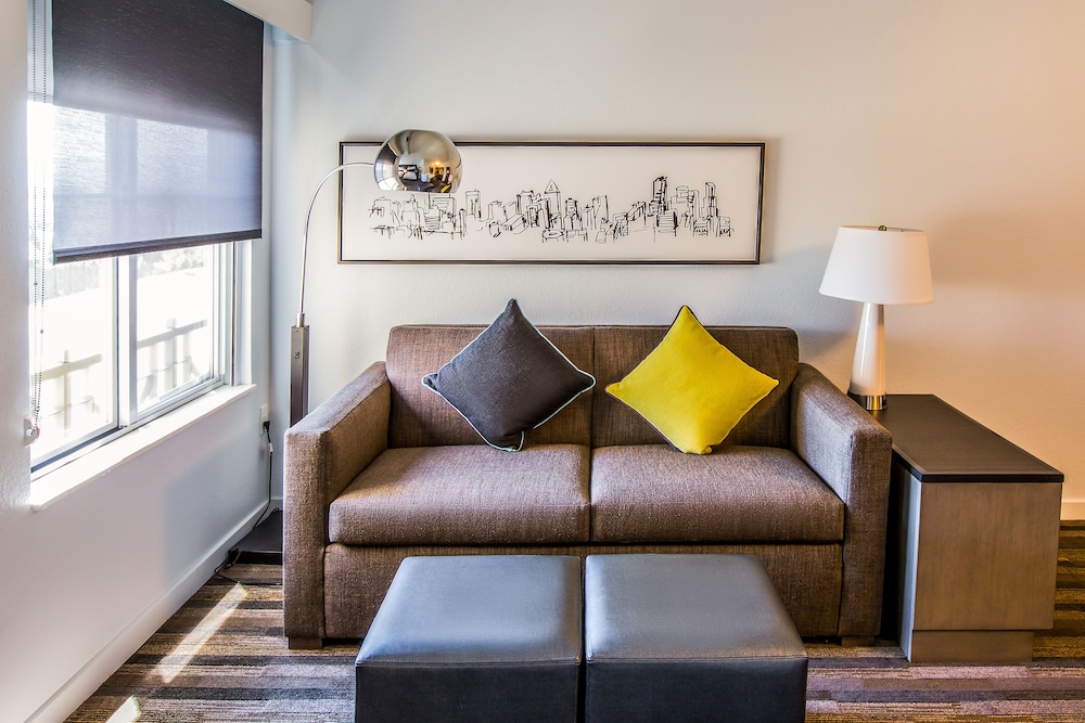 HYATT house Santa Clara 24/38