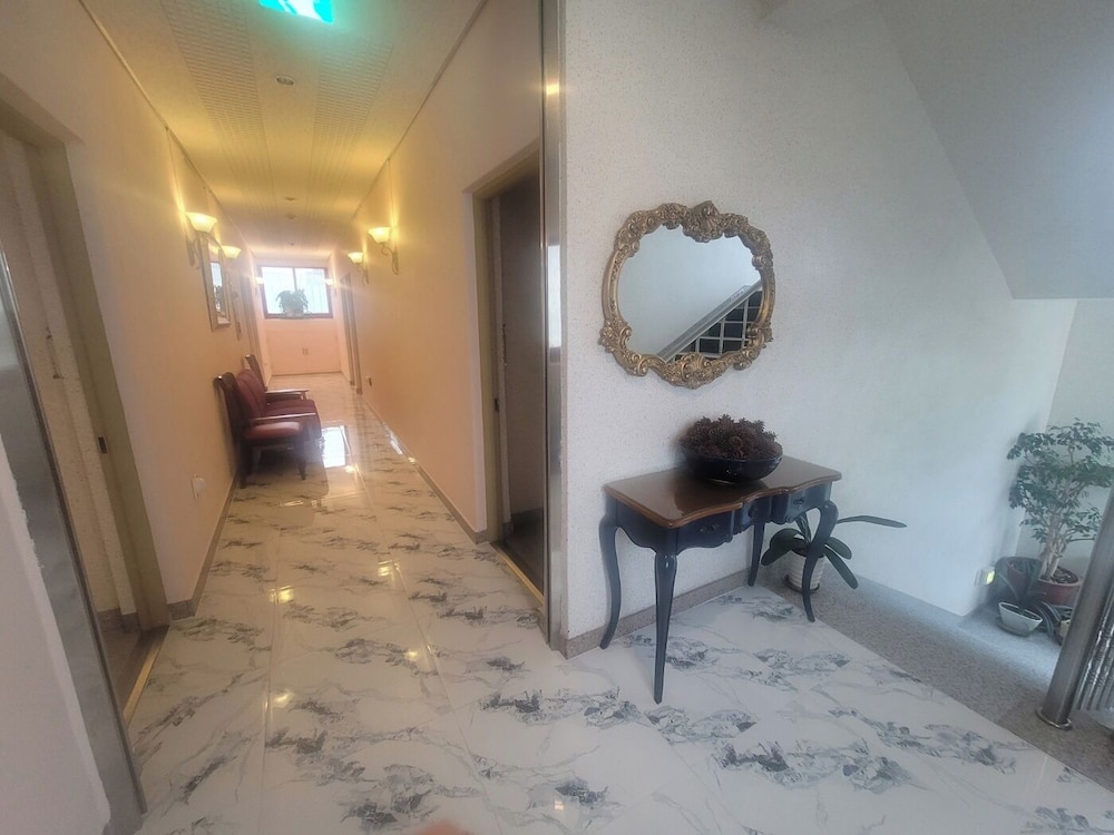 Delta Hotel 15/20