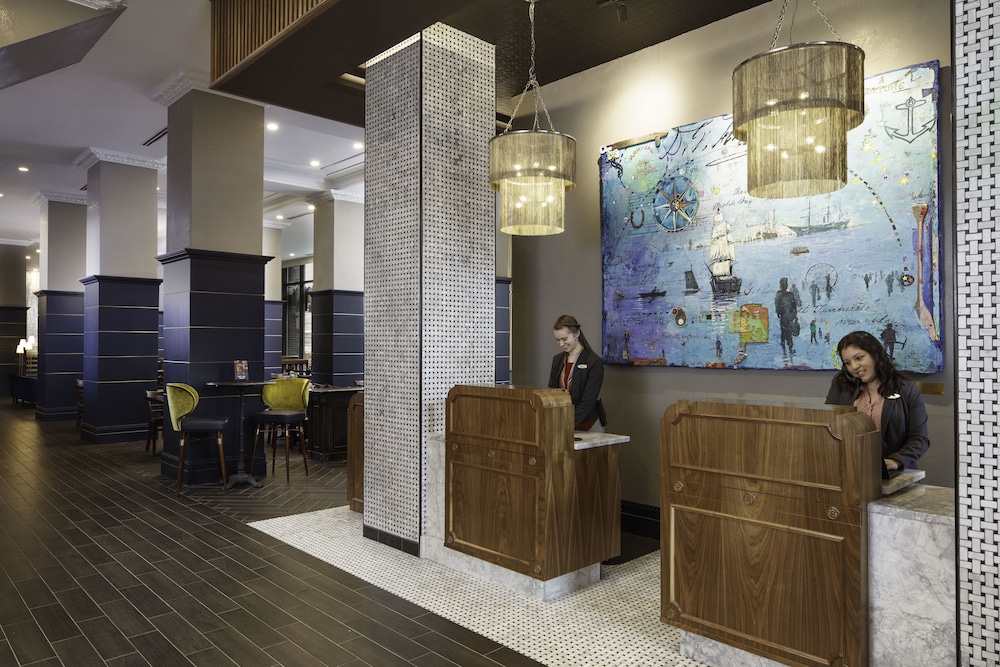 Hyatt Place Knoxville/Downtown 9/72