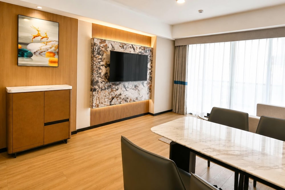 Wyndham Garden Manila Bay 48/63