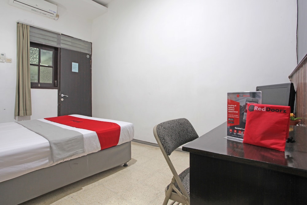 Reddoorz @ Soekarno Hatta 2 20/26
