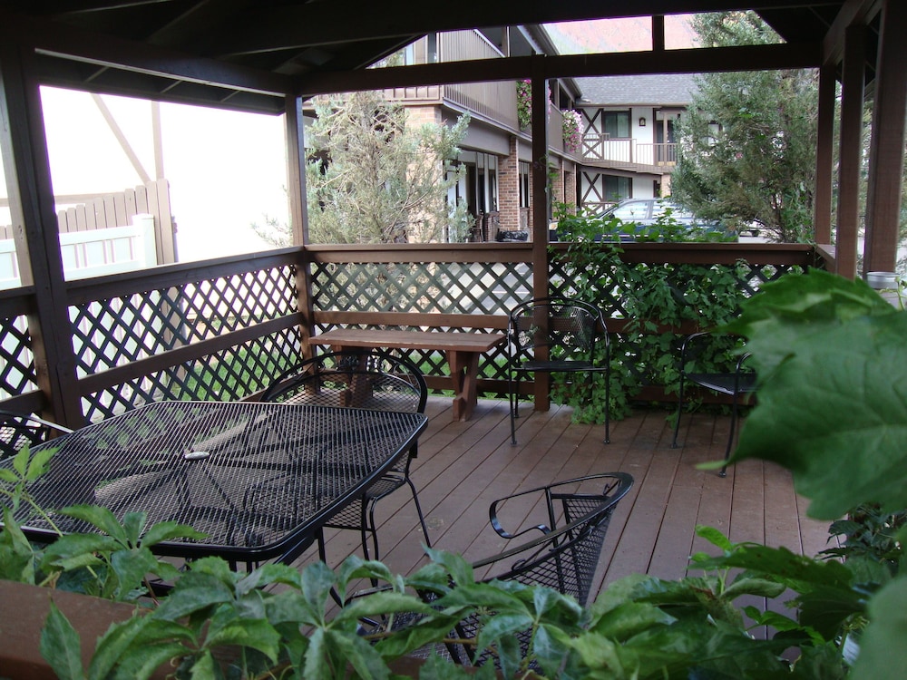 Silver Spruce Inn 3/50