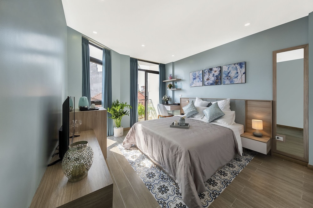 Soleil Apartment 9/29