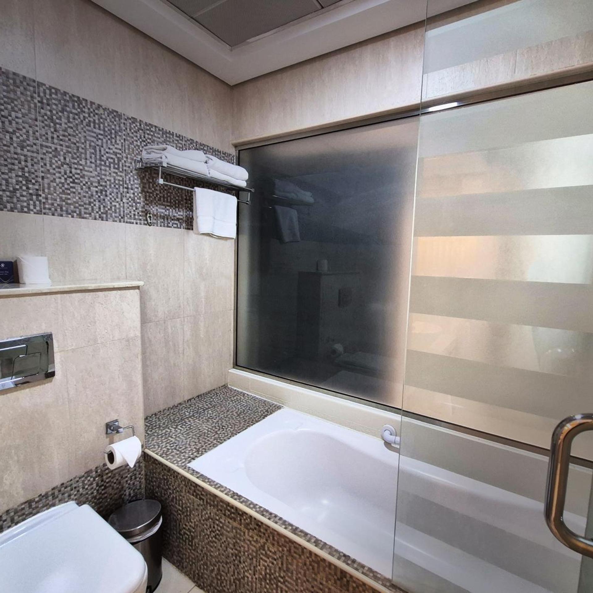 جناح بريميوم بغرفة نوم واحدة، Signature Hotel Al Barsha 5/7