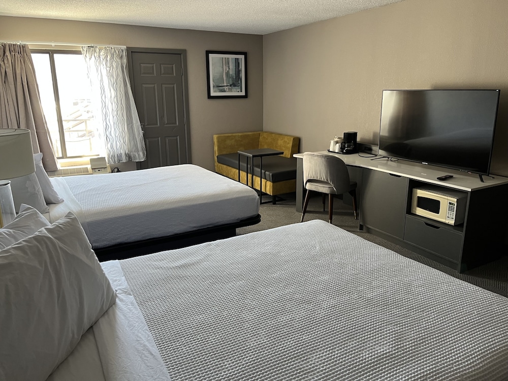 The Wander Hotel, a Ramada by Wyndham 24/52