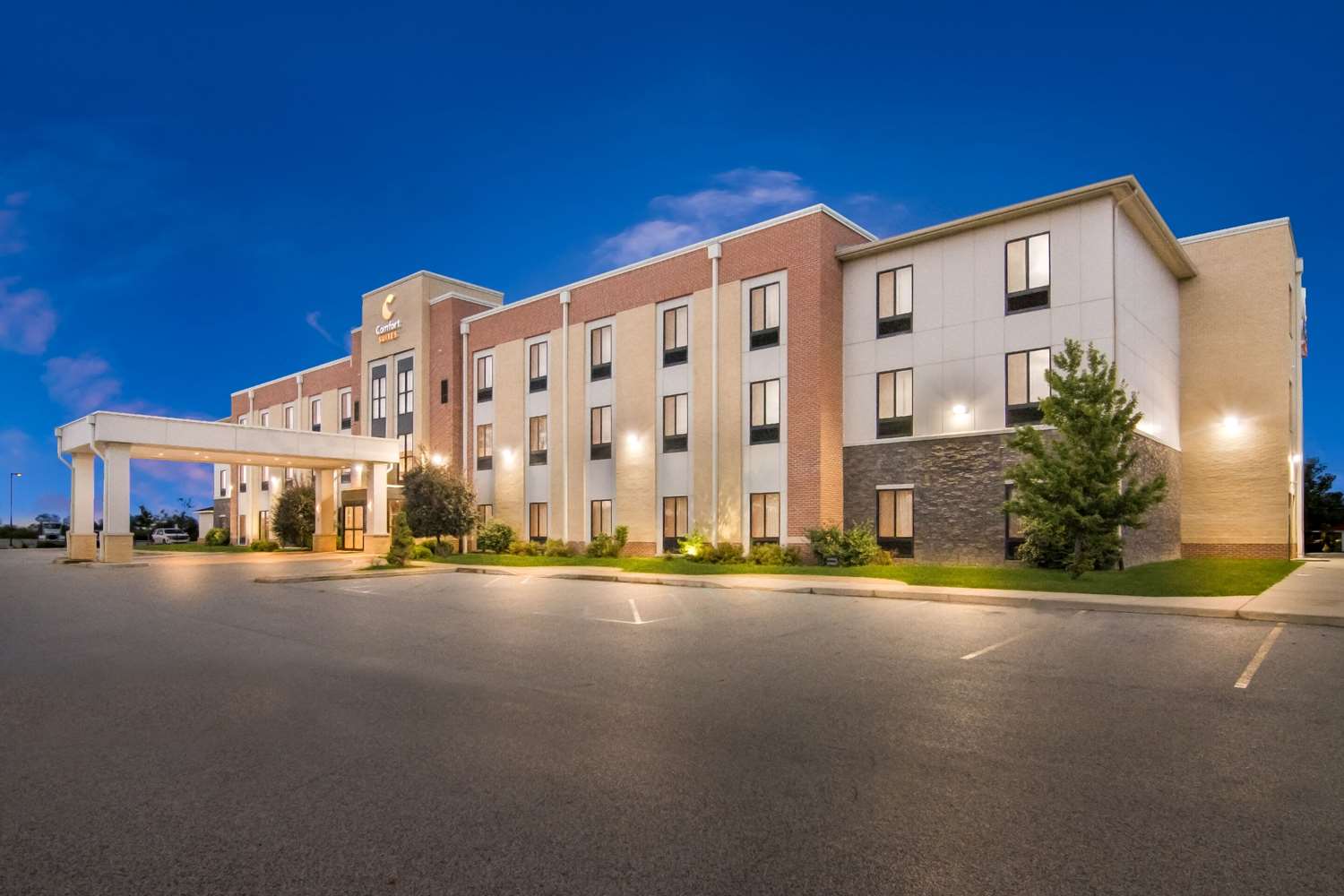 Comfort Suites Rensselaer Near Fair Oaks 4/42