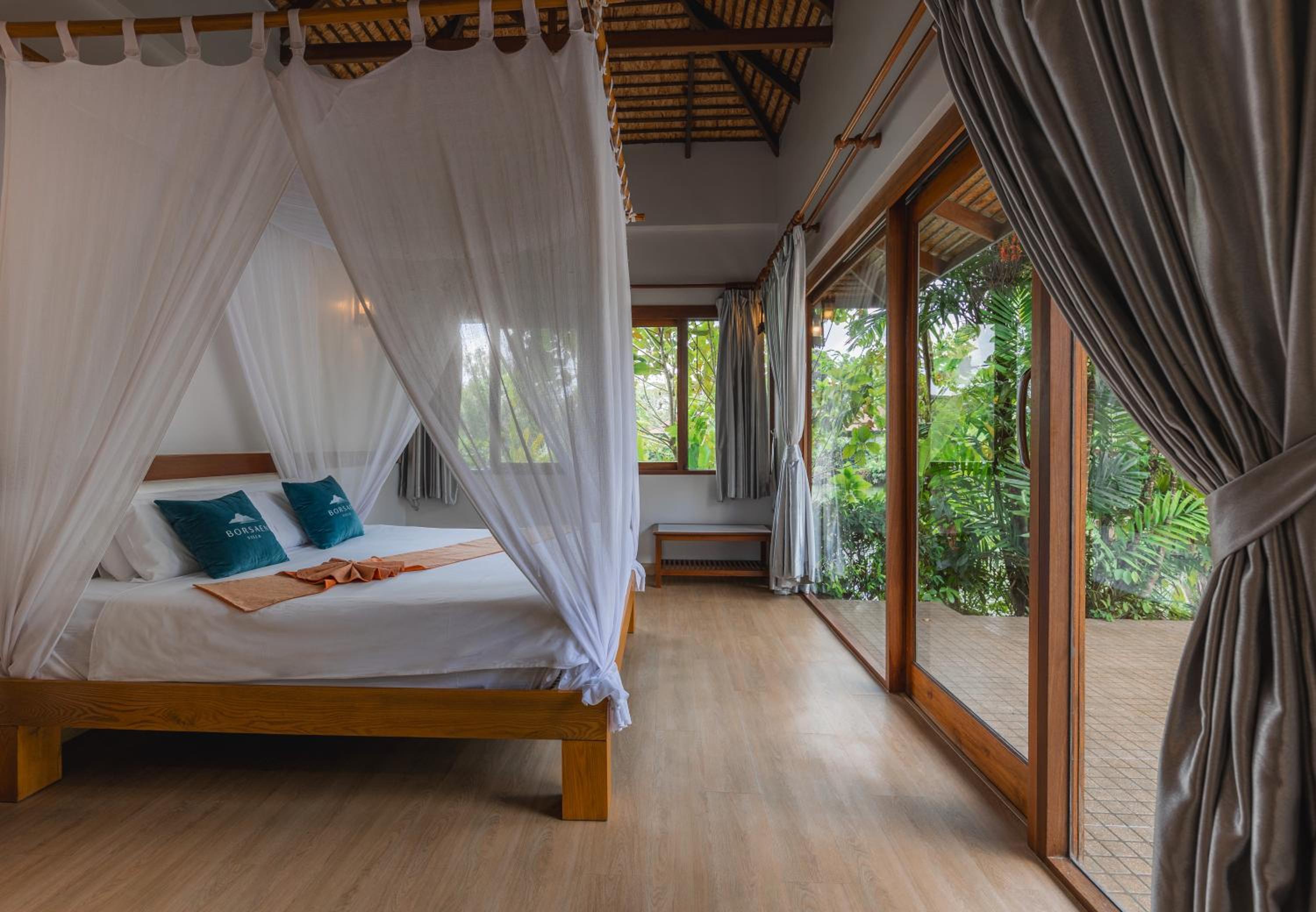 2 Bedrooms, Pool, Villa, 2 Queen Beds