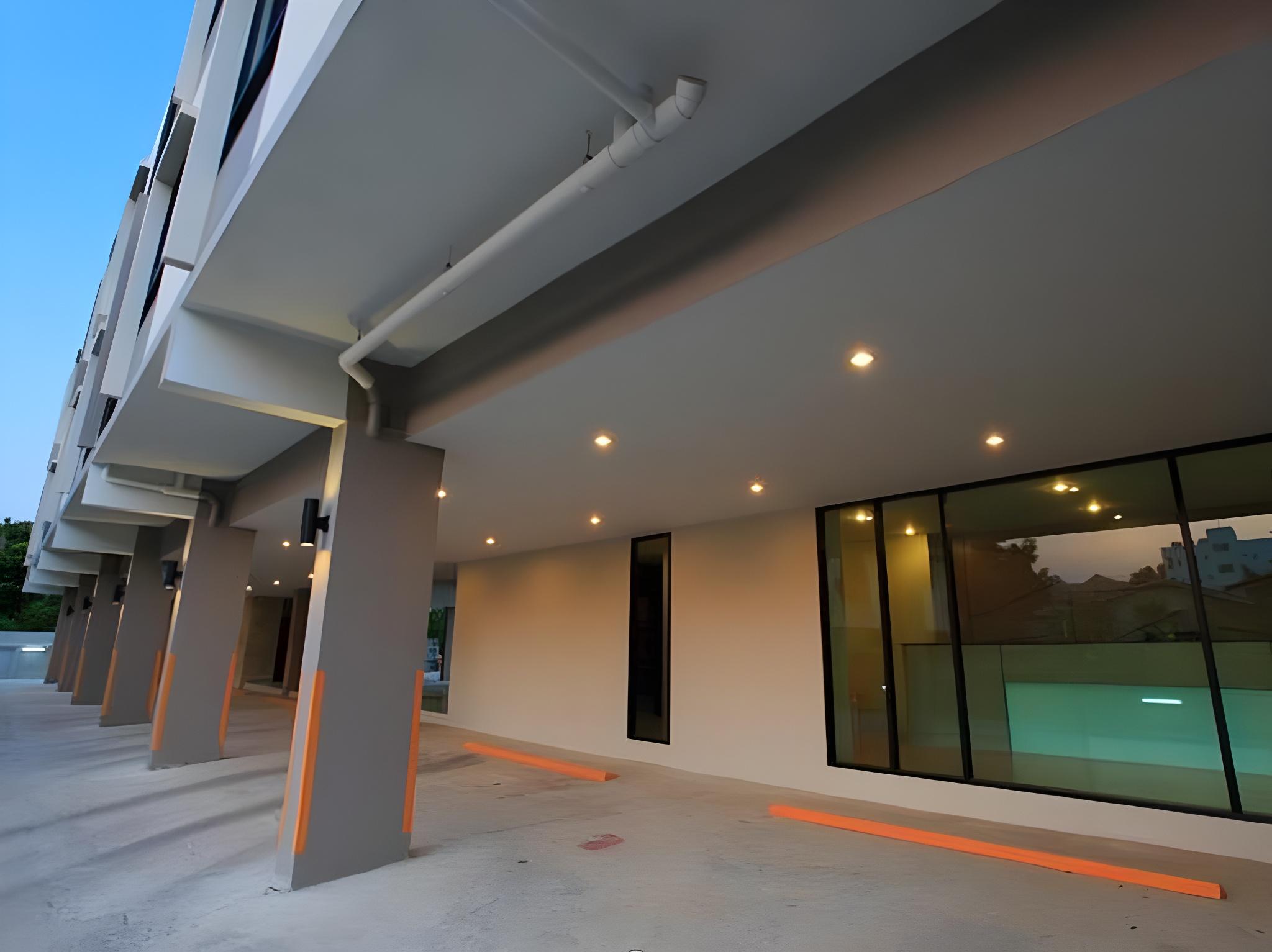 The Plubpla Serviced Apartment 4/42