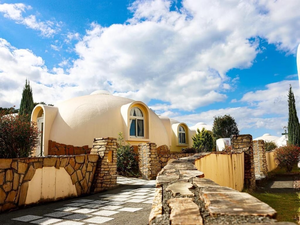 TORETORE VILLAGE 43/50