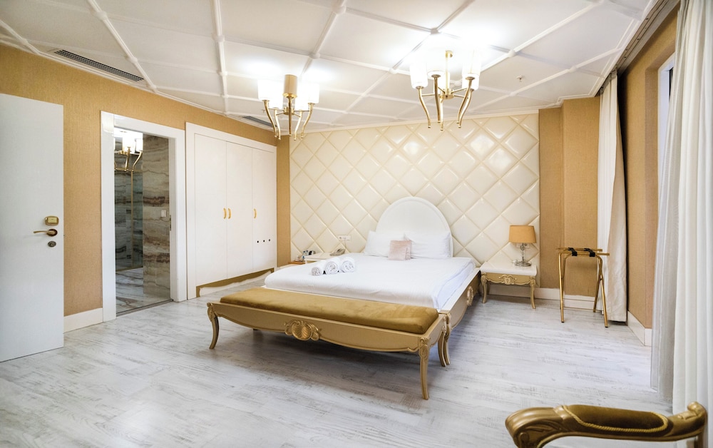 Golden Pearl Boutique Hotel - Adults Only 6/66