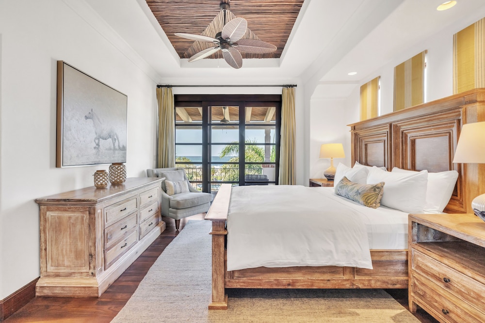 Friends and Family, Deluxe, Residence, Twin Beds, 2 King Beds