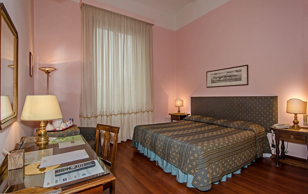Hotel Rex 18/50
