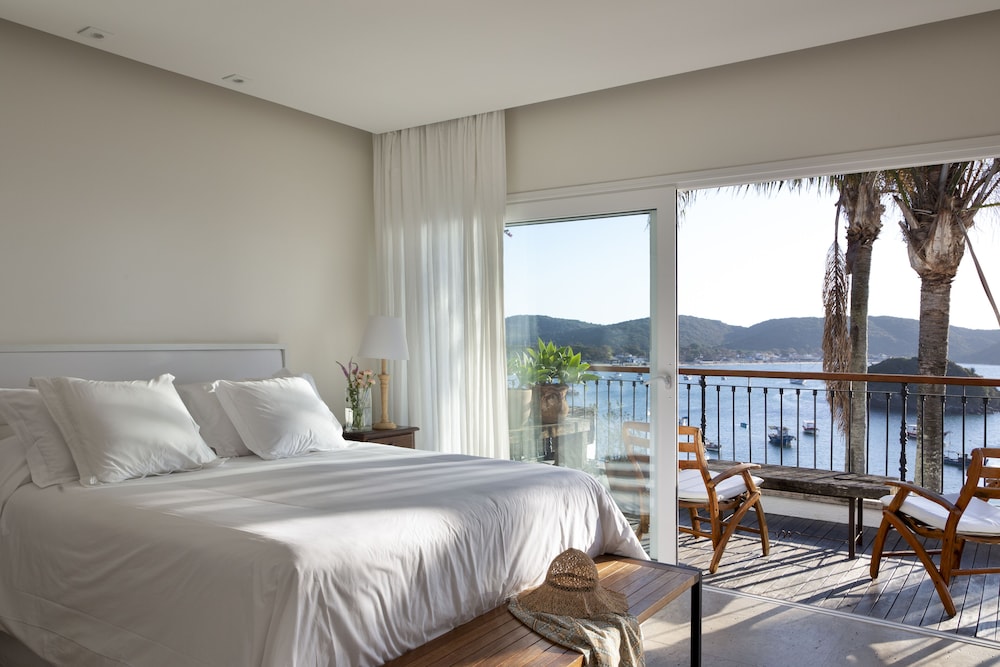 LOFT, QUEEN BED, OCEAN VIEW, SOFA