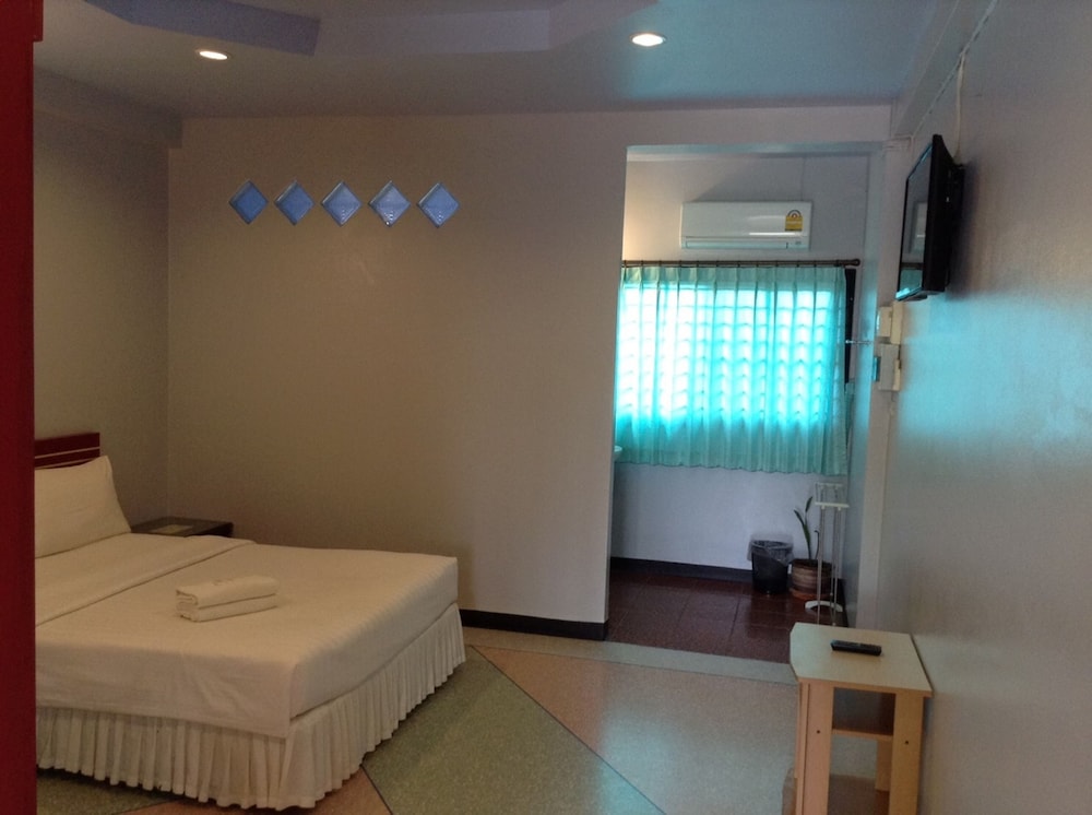 Srisomthai Hotel 21/66