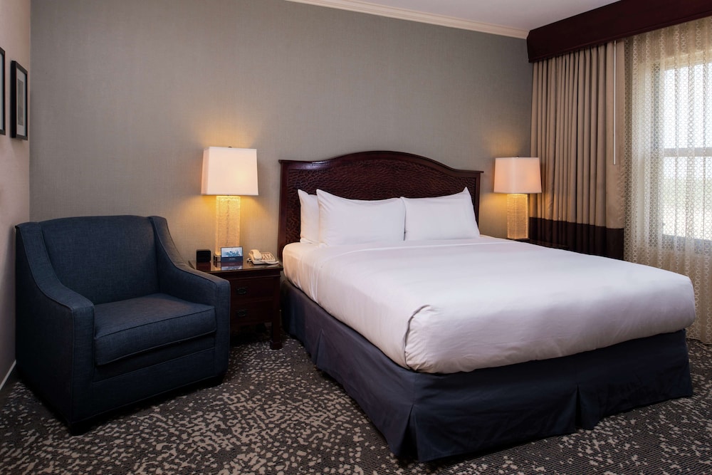 Hilton San Antonio Hill Country 22/74