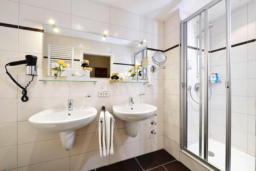 Hotel Schweizer-Hof Baden Baden 19/26