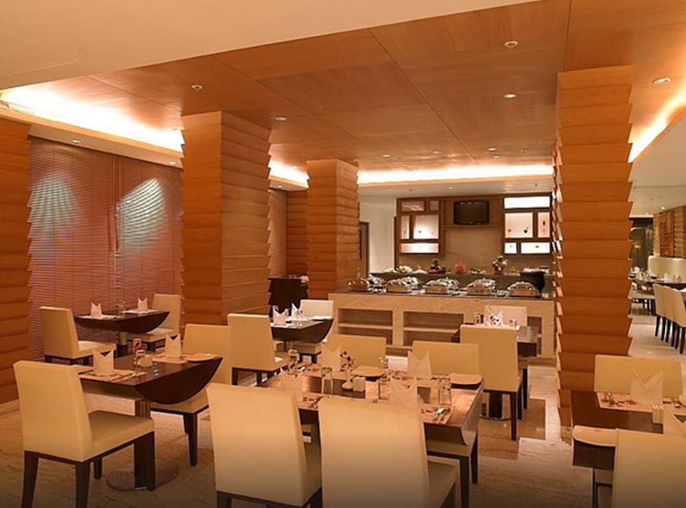 Lemon Tree Premier, Navi Mumbai 54/67