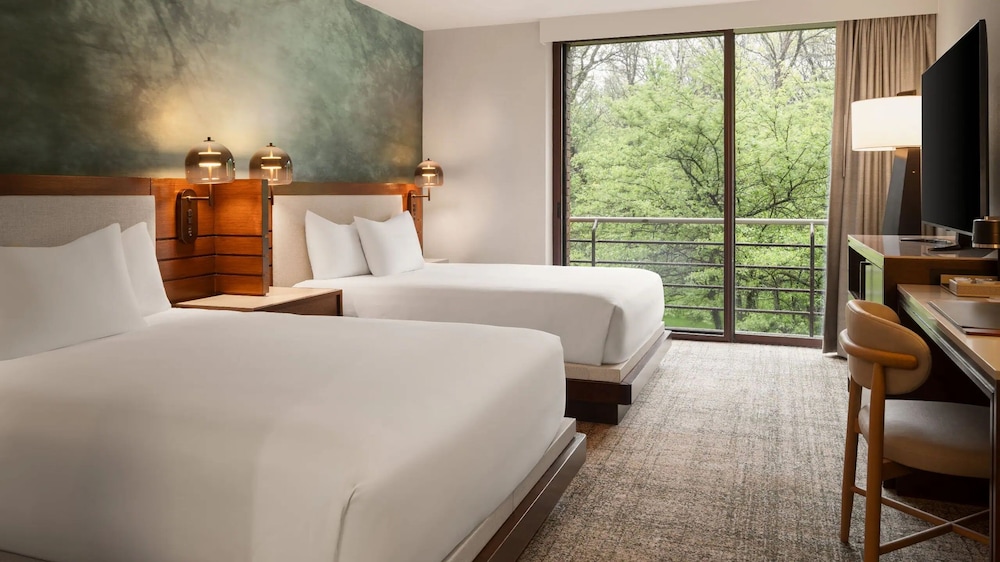 Hyatt Lodge Oak Brook Chicago 27/71
