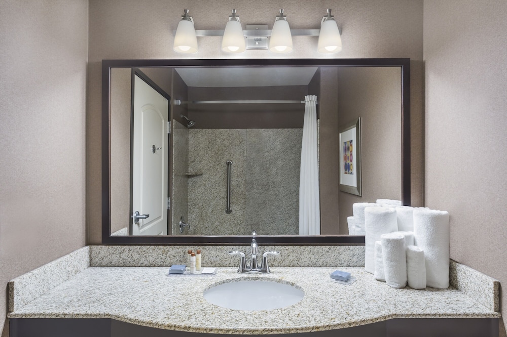 غرفة قياسية بسريرين كوين، Wingate By Wyndham St George 4/4