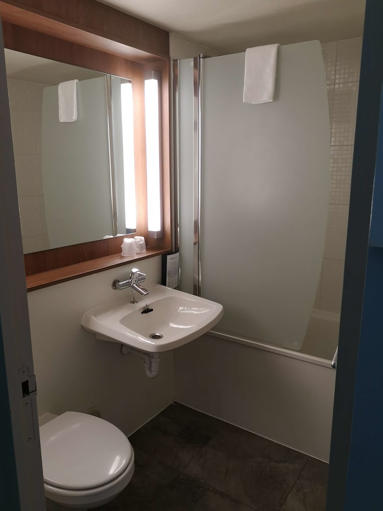 Next Generation, Standard, Twin Beds، Hotel Campanile Angers Ouest Beaucouze 3/4