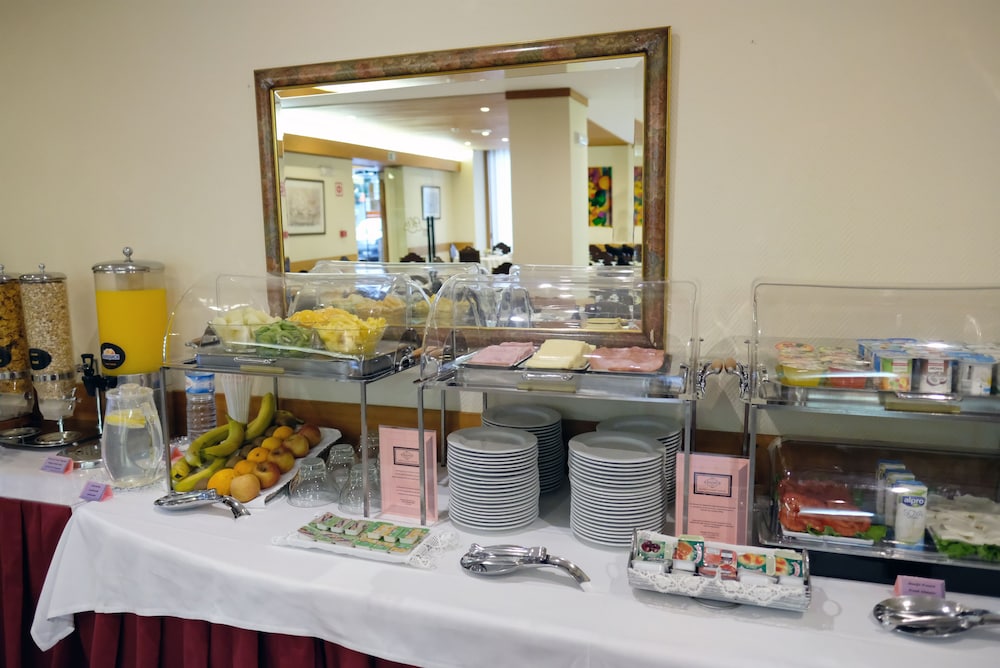 Hotel Dona Sofia 27/34