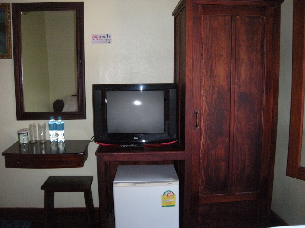 Phonepraseuth Guesthouse 35/69