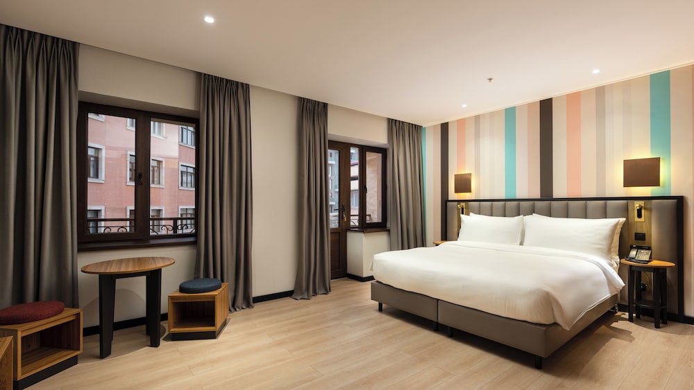 Room, Accessible