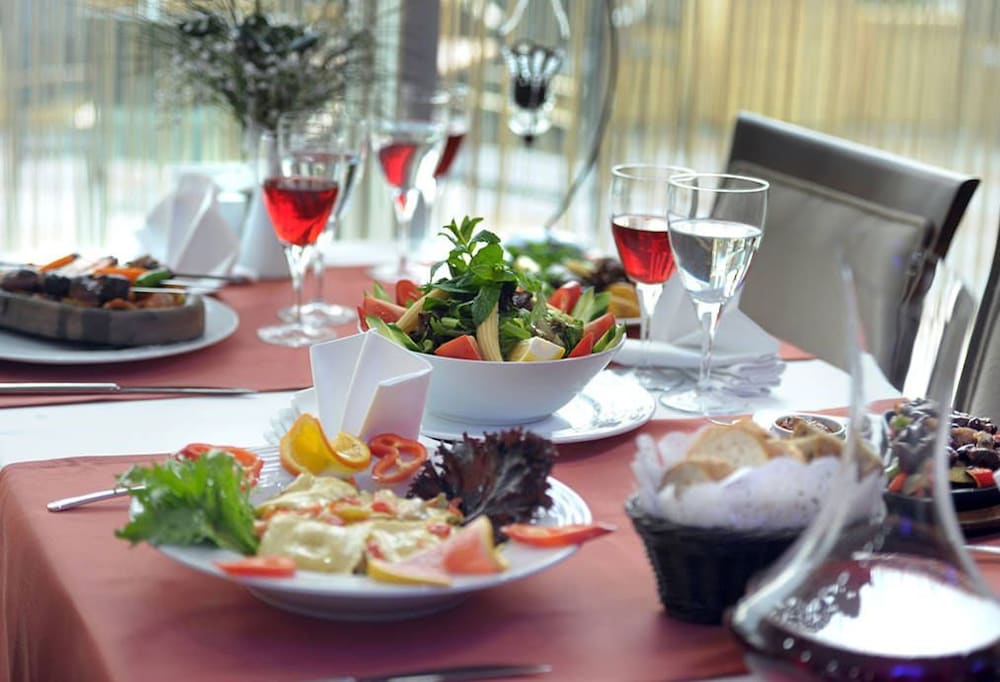Rhiss Hotel Bostanci 51/64