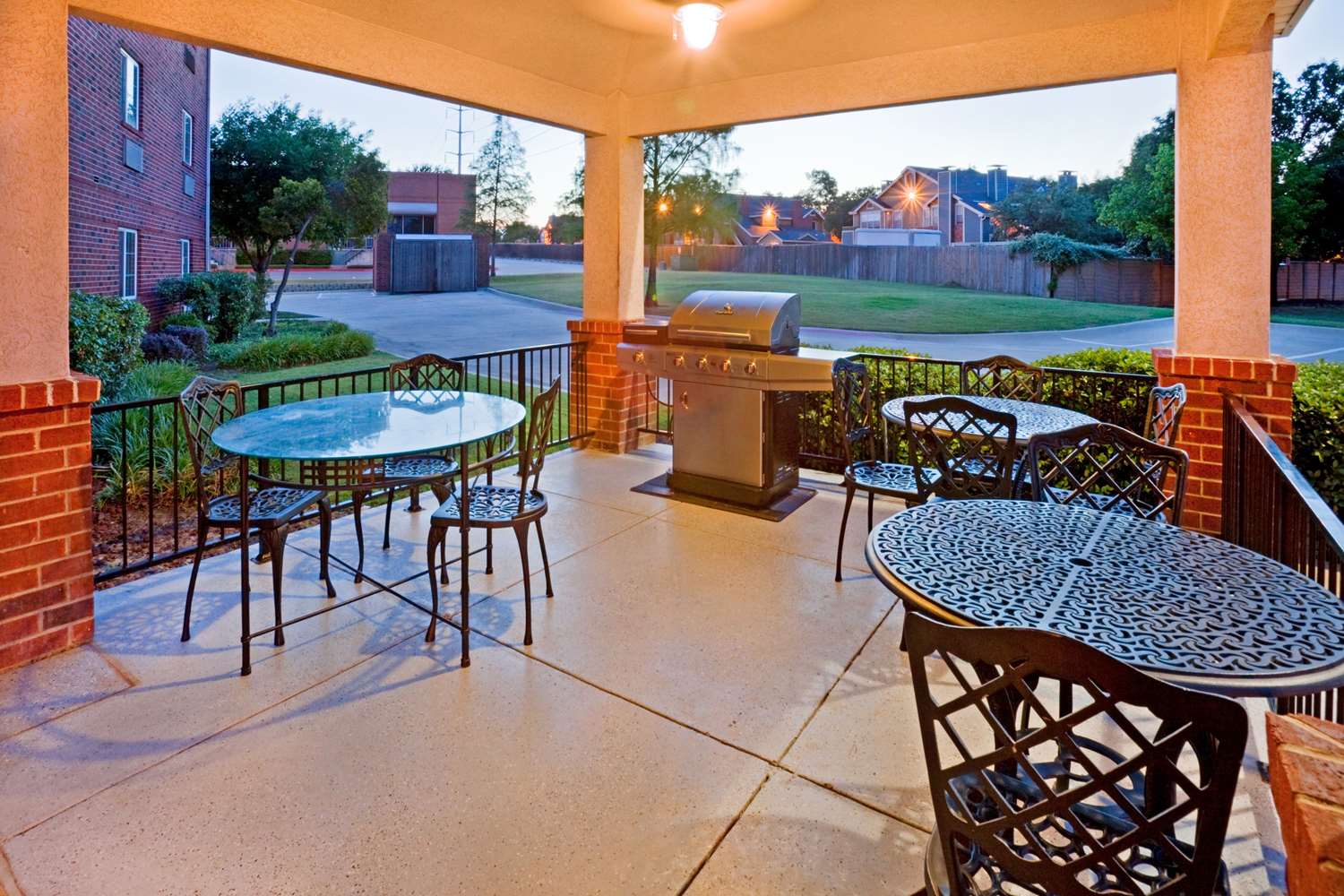 Sonesta Simply Suites Arlington 10/13