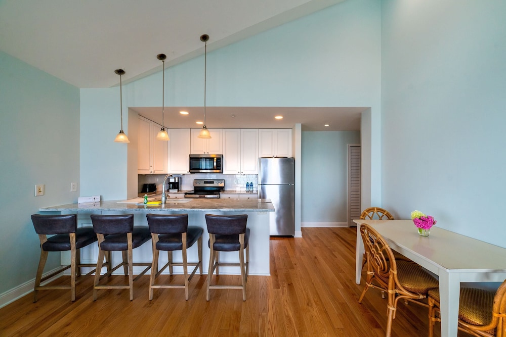 Sandpiper Beach Club 35/50