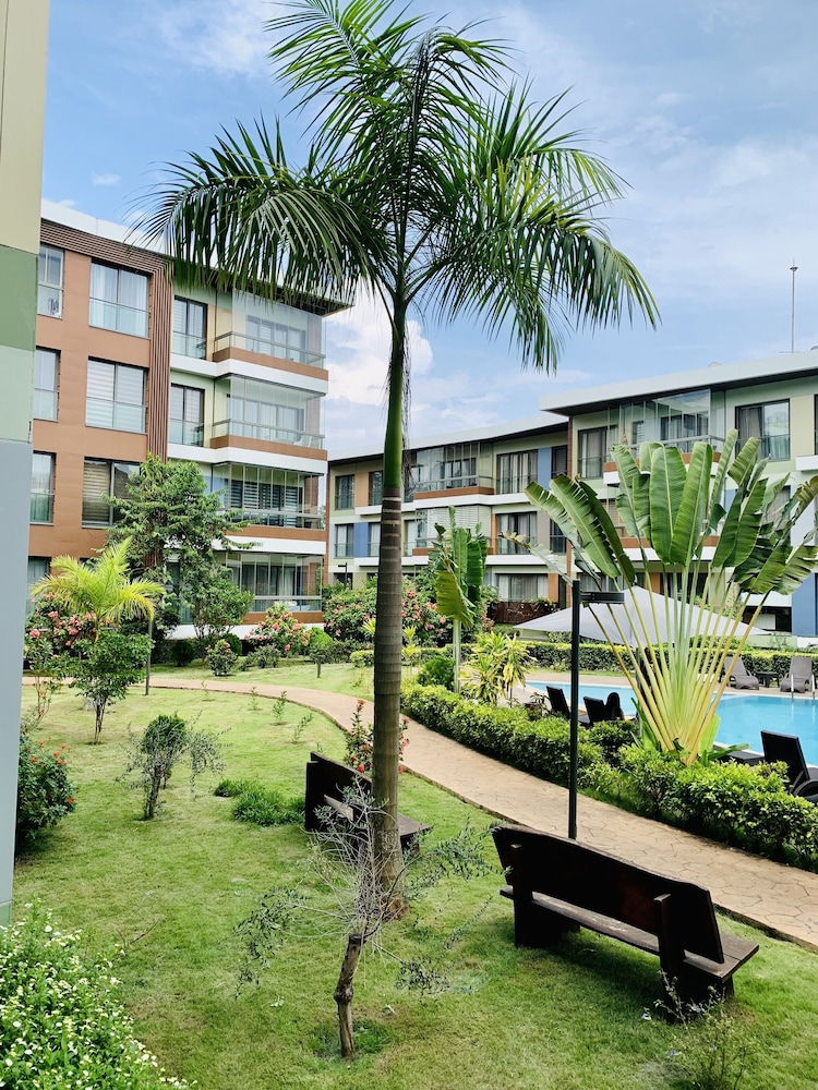 Pls Apartments - Cantonments 40/50