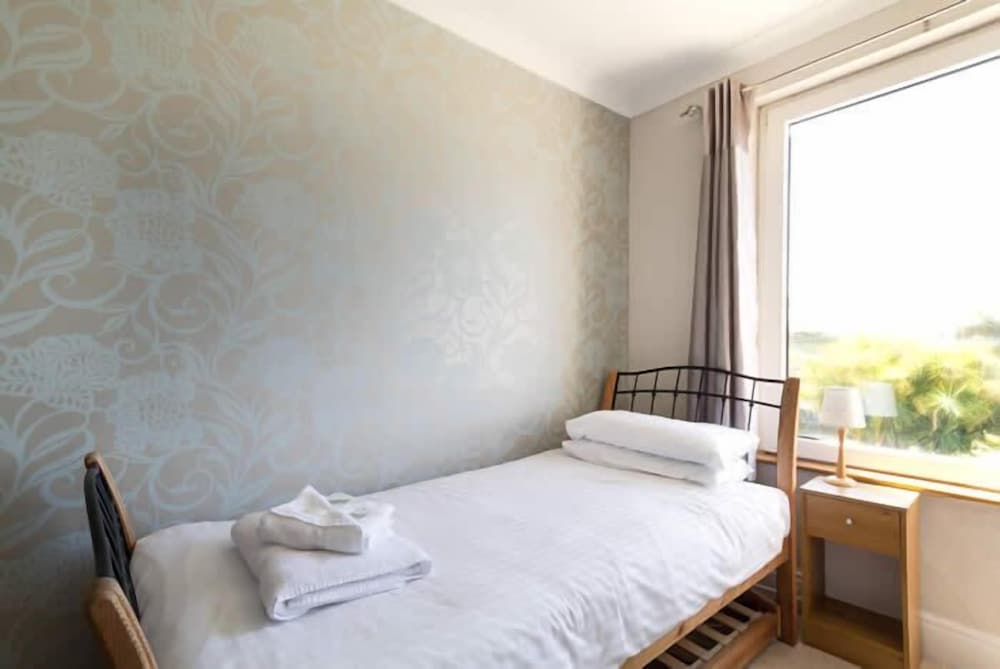 Room, Double Bed