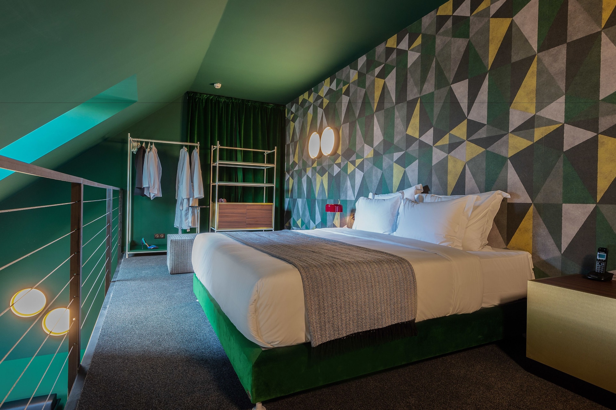 1 BEDROOM, JUNIOR SUITE