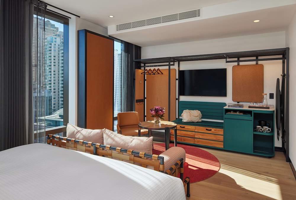 Caption By Hyatt Central Sydney 8/37