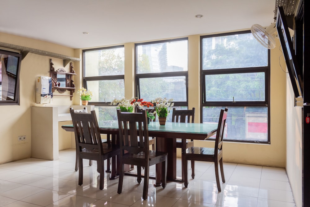 Oyo 989 Audah Guesthouse Syariah 29/36