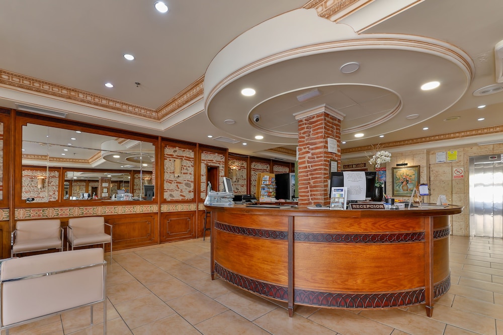 Hotel Polamar 4/50