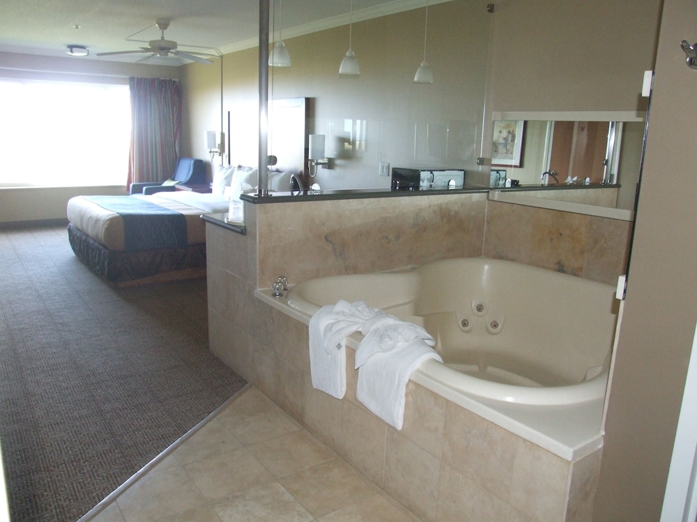 Comfort Inn and Suites Ocean Shores 9/34