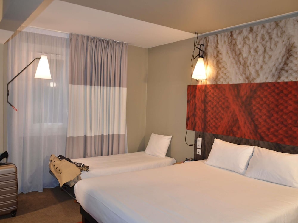 Ibis Melun 6/68