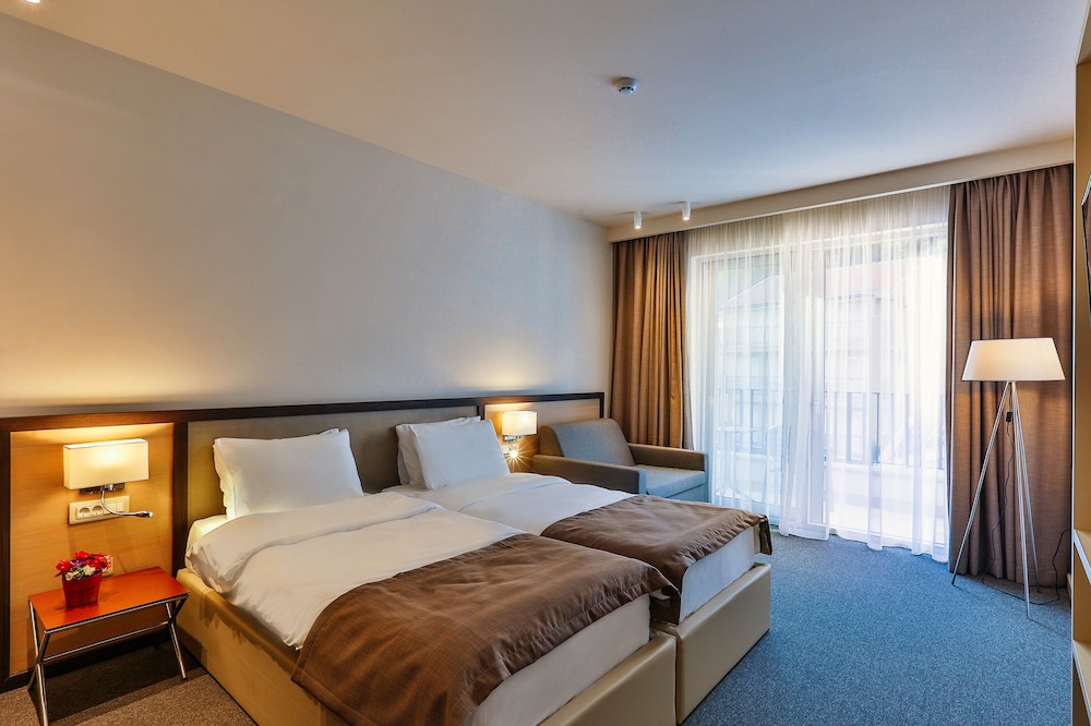 Bono Hotel 24/61