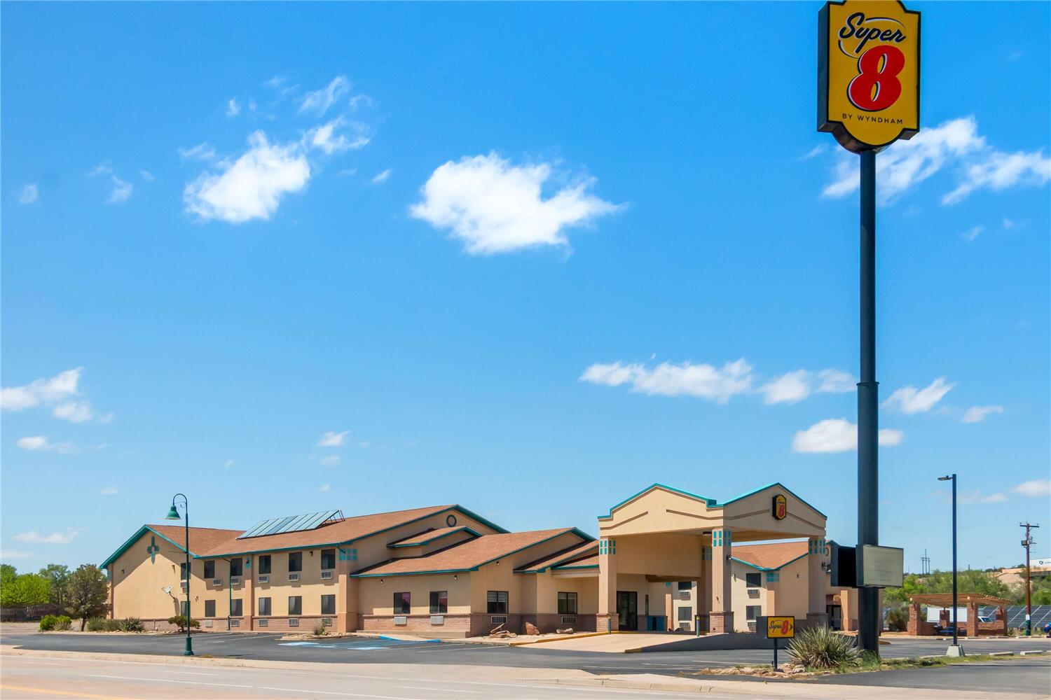 Super 8 By Wyndham Santa Rosa 5/17